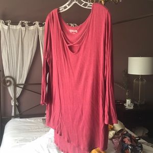 3/4 sleeve cross shirt